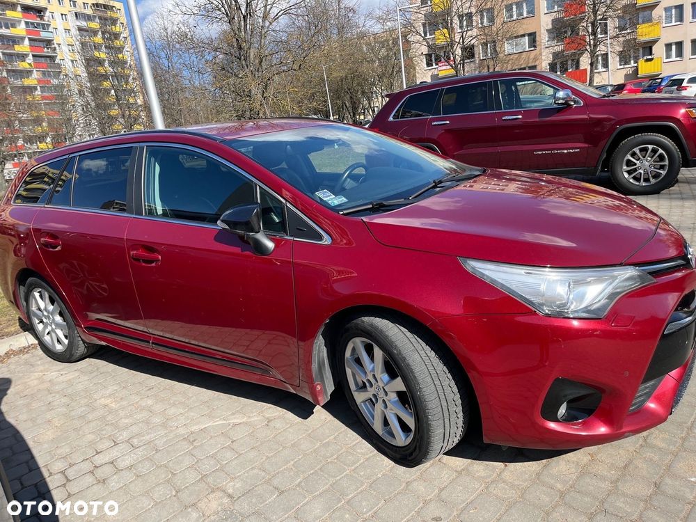 Toyota Avensis 2.0 D-4D Selection - 1