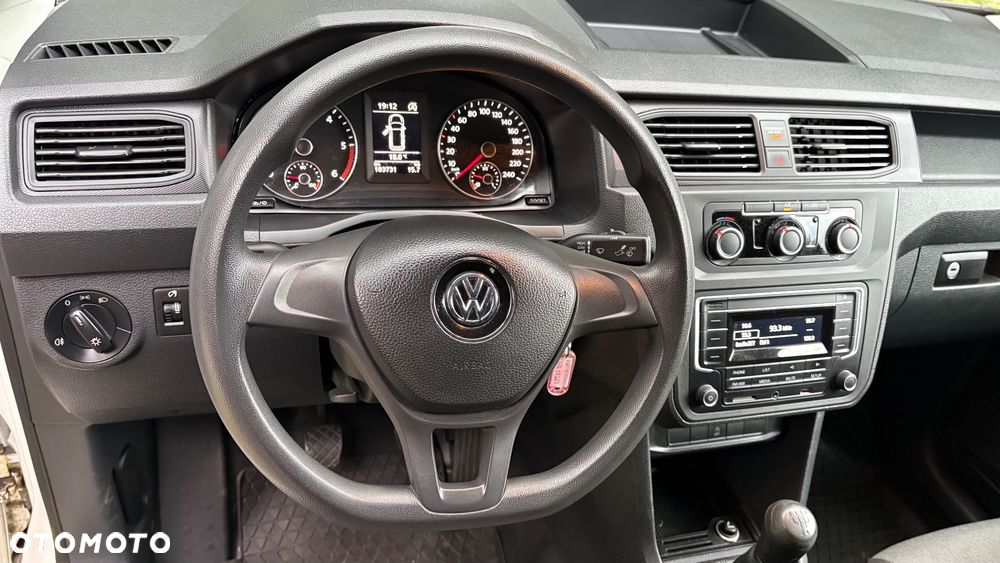 Volkswagen Caddy - 26