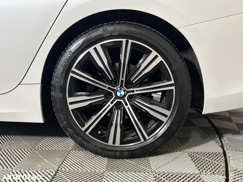 BMW 3 Series 2023 — imagine 12