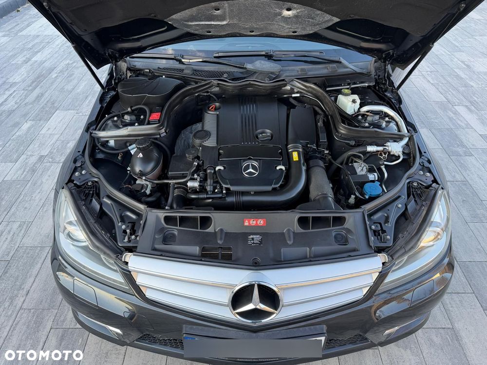 Mercedes-Benz Klasa C 200 (BlueEFFICIENCY) 7G-TRONIC Avantgarde - 17