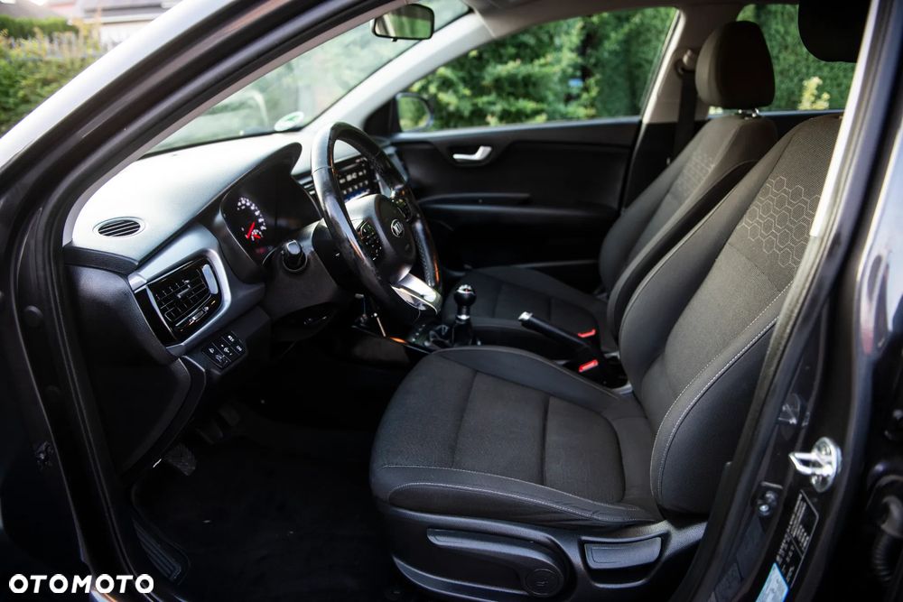 Kia Rio 1.2 L Business Line - 18
