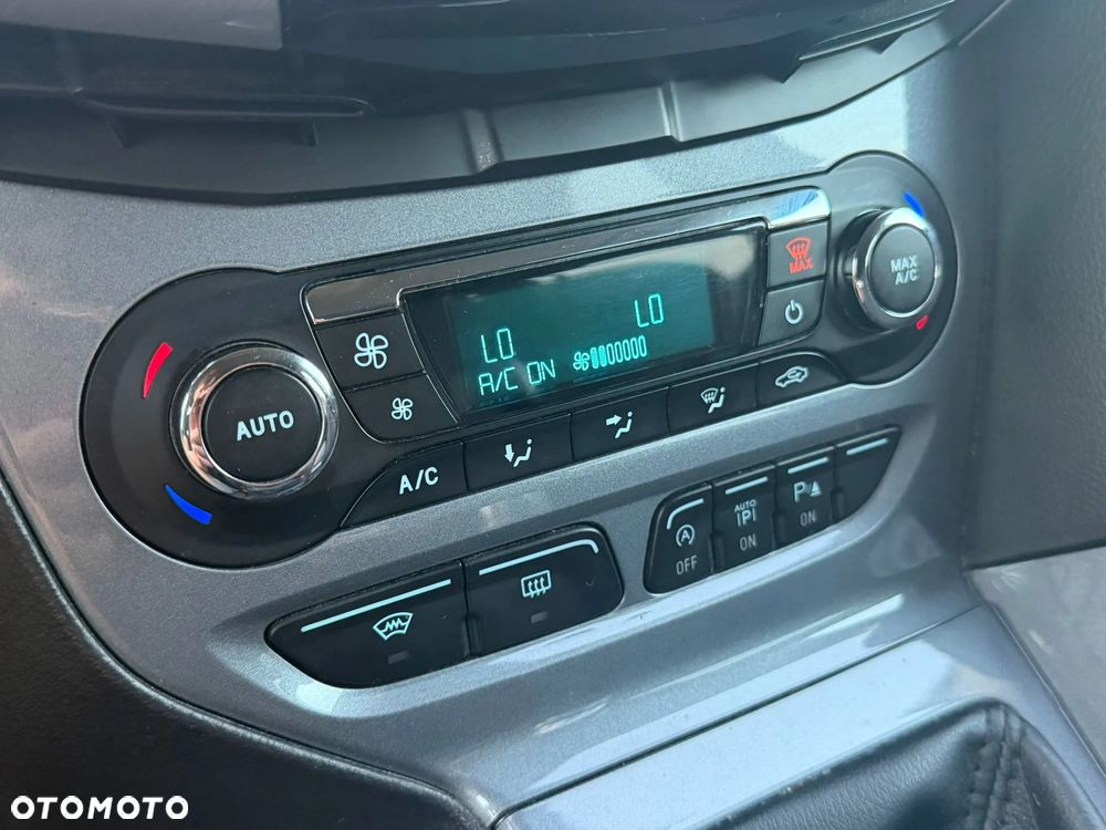 Ford Focus 1.6 EcoBoost Titanium - 23