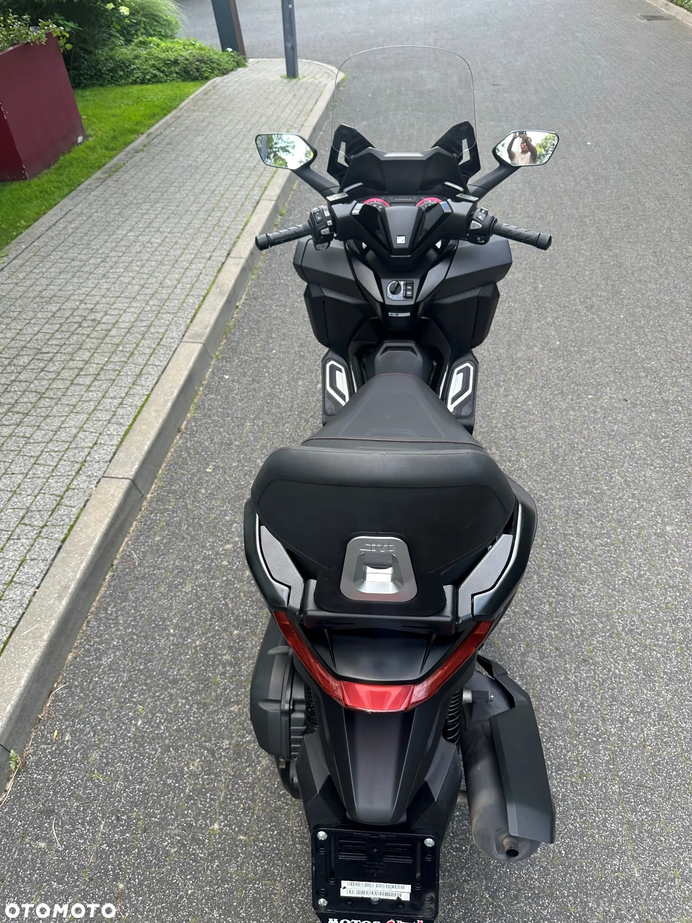 Honda NSS - 12