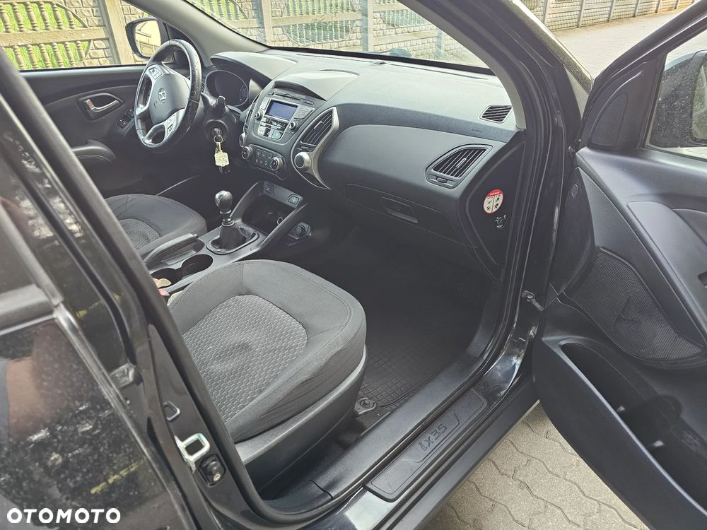 Hyundai ix35 1.7 CRDi 2WD blue Finale Gold - 5