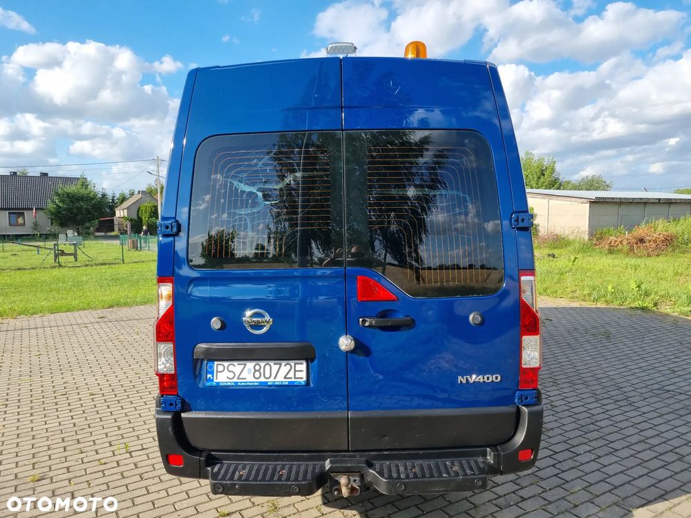 Nissan NV 400 - 9