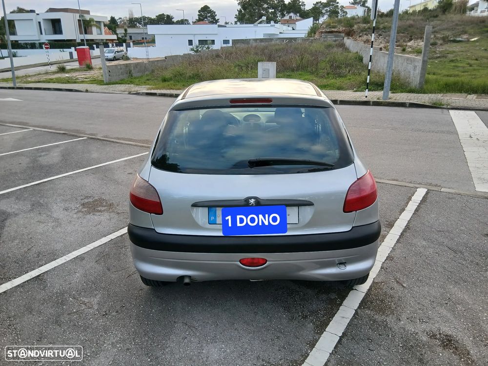 Peugeot 206 - 18