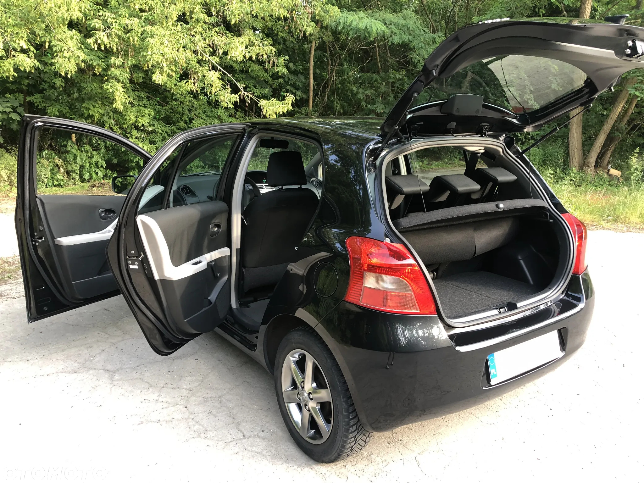 Toyota Yaris - 5