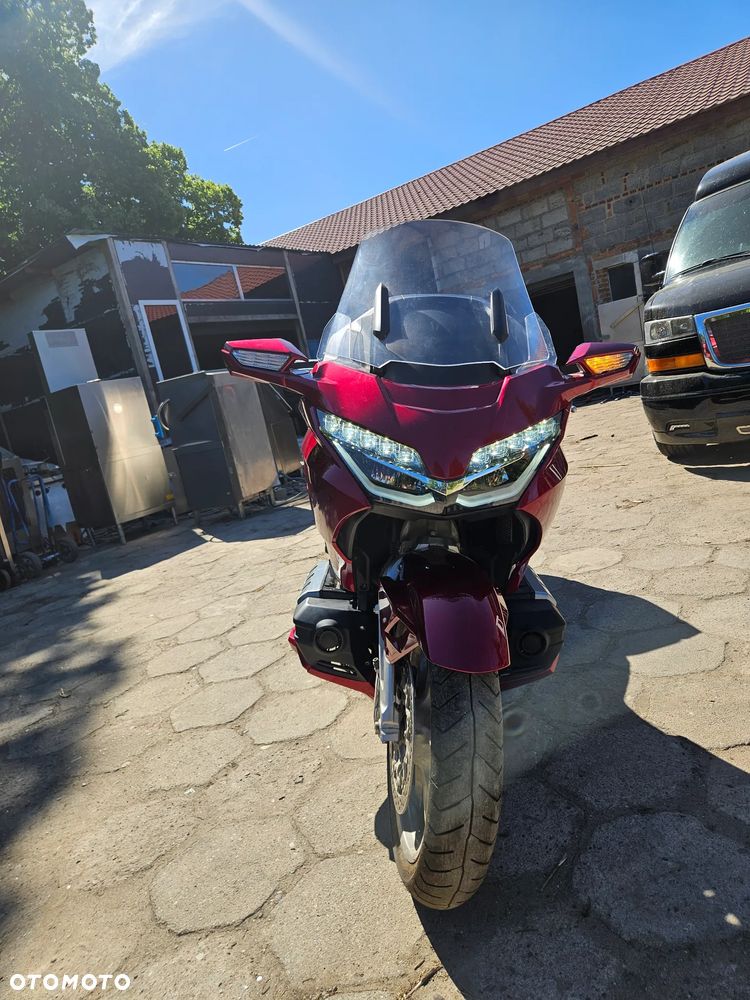 Honda GL - 9