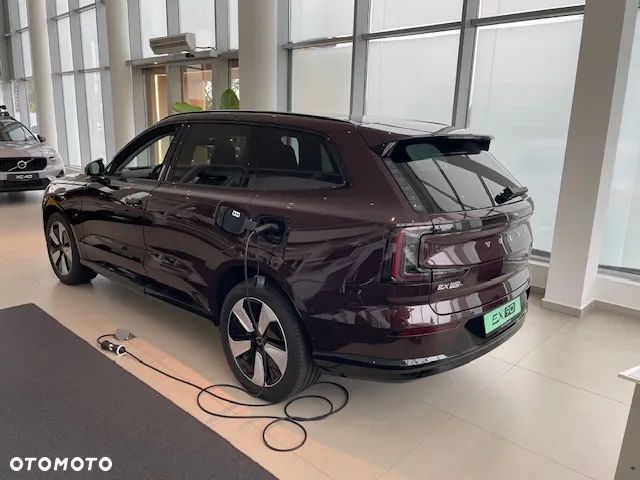 Volvo EX90 111kWh Twin AWD Plus 7 os - 4