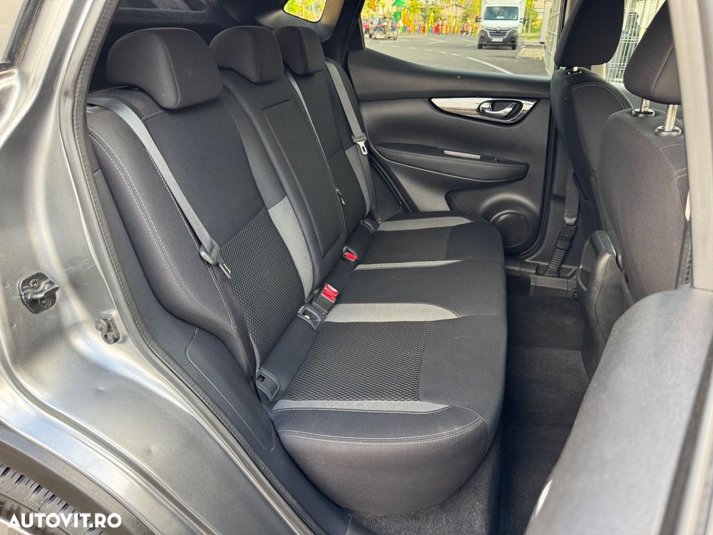 Nissan Qashqai 1.5 DCI VISIA - 17