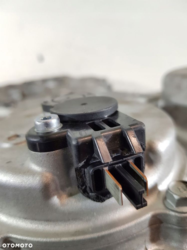 obudowa rozrządu 21355-2gga0 kia sportage hyundai ix35 2.0i g4kh g4kd g4ke - 4