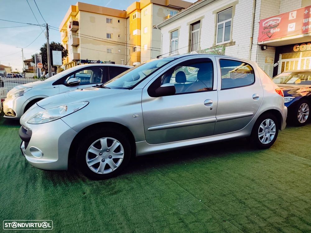 Peugeot 206+ 1.1 Trendy - 4