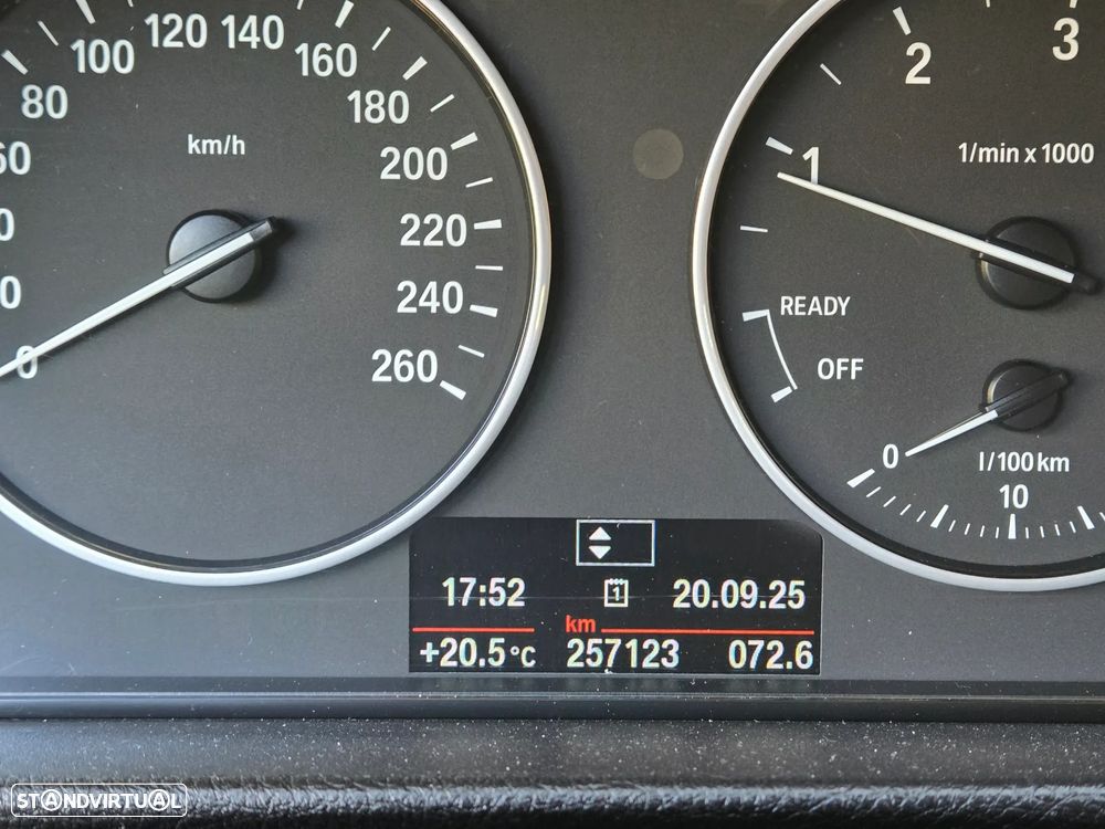BMW 320 d EfficientDynamics Line Sport - 10