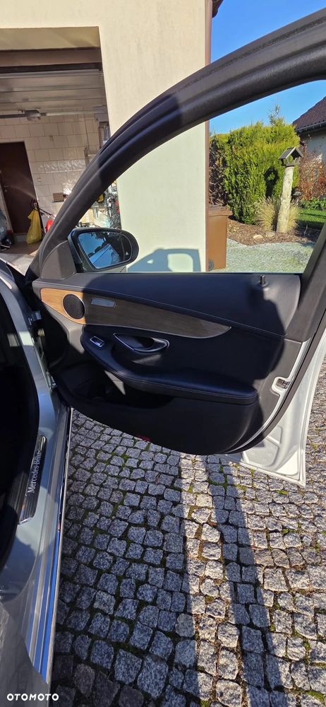 Mercedes-Benz Klasa C 180 7G-TRONIC Exclusive - 2