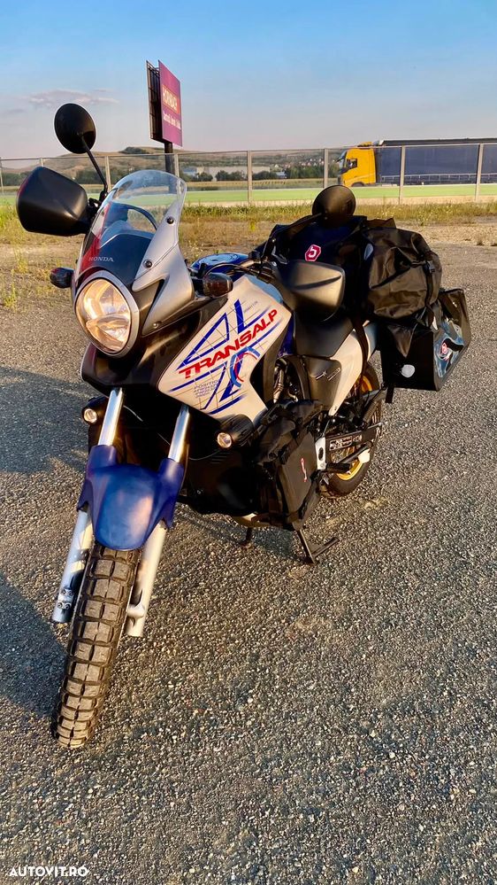 Honda XL 700V Transalp - 2