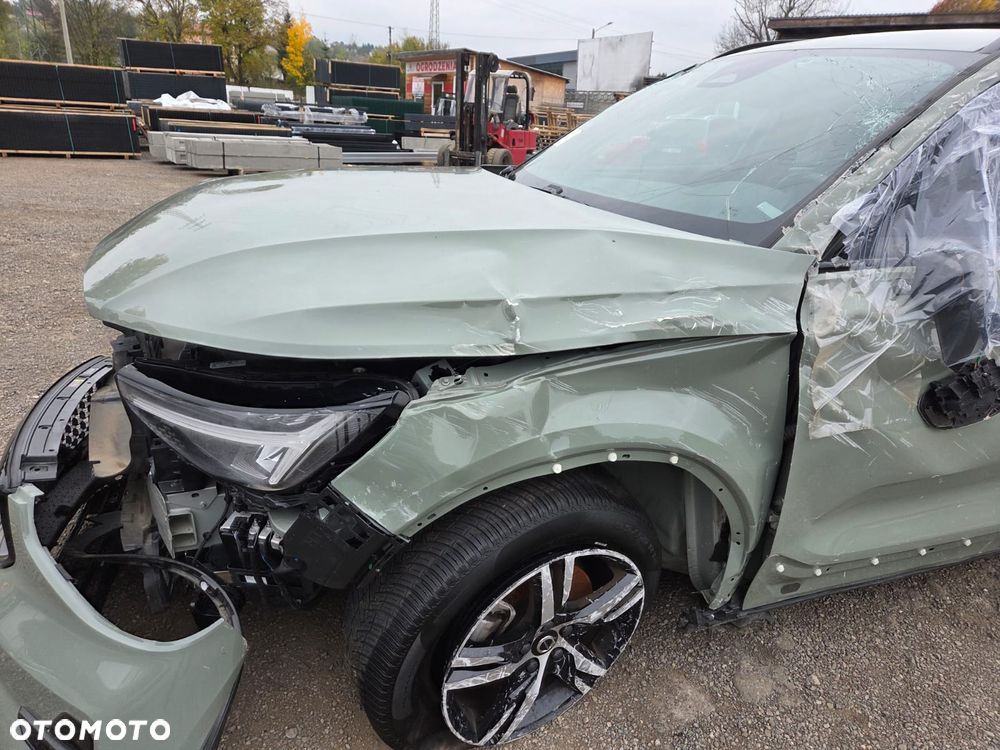 Volvo XC 40 B3 DKG Essential - 17