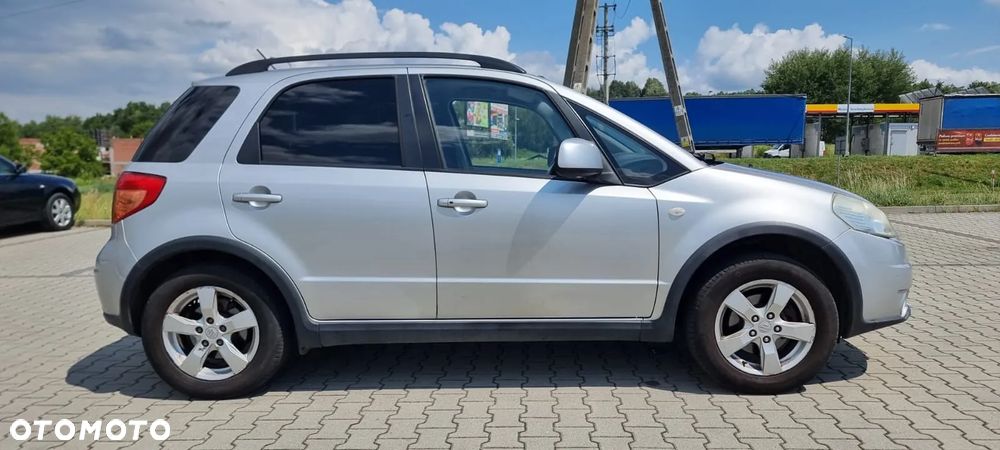 Suzuki SX4 1.6 Premium 4WD - 4