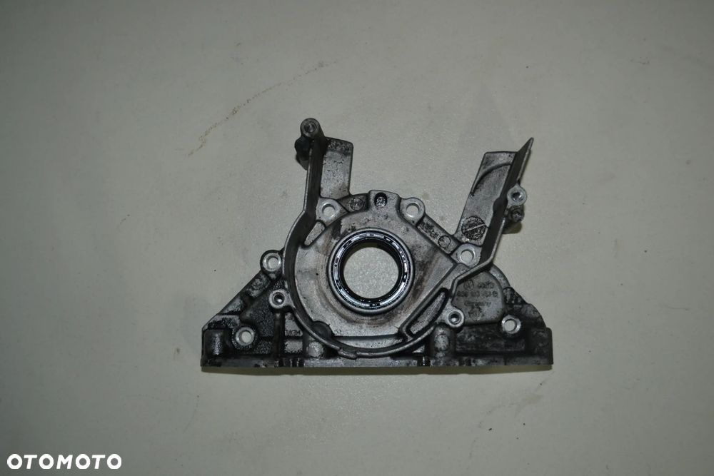 VW AUDI SEAT SKODA OSŁONA OBUDOWA ROZRZĄDU USZCZELNIACZ WAŁU 038103153D - 3