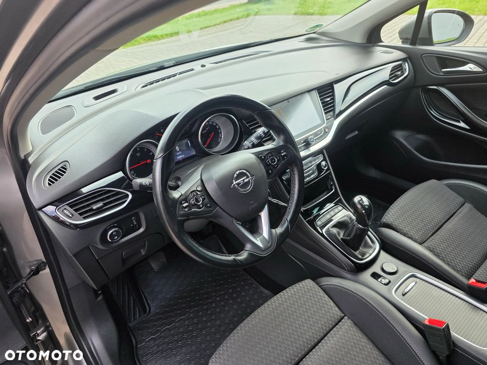 Opel Astra 1.4 Turbo Innovation - 11