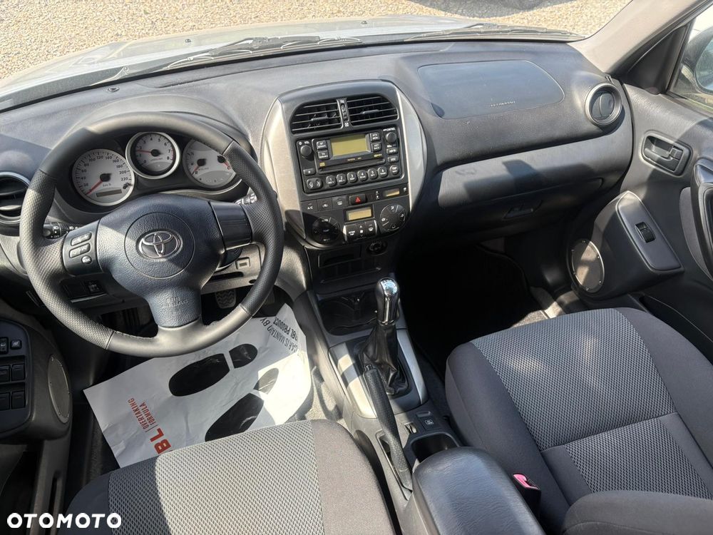 Toyota RAV4 2.0 VVT-i 4x4 - 8