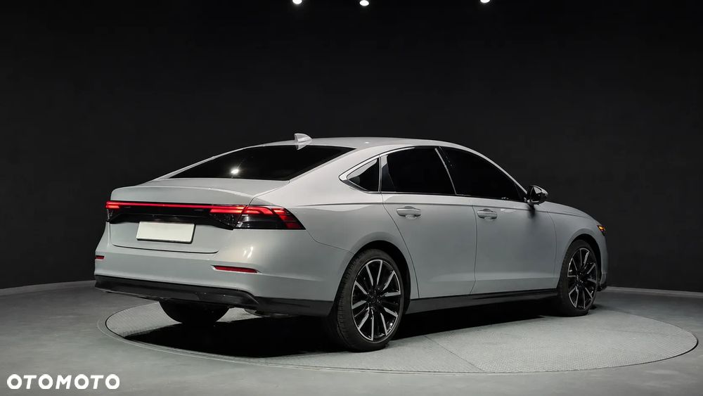 Honda Accord - 4