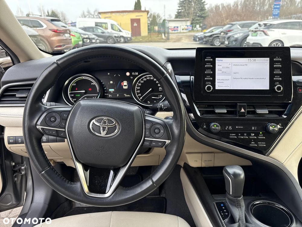 Toyota Camry 2.5 Hybrid Comfort CVT - 14