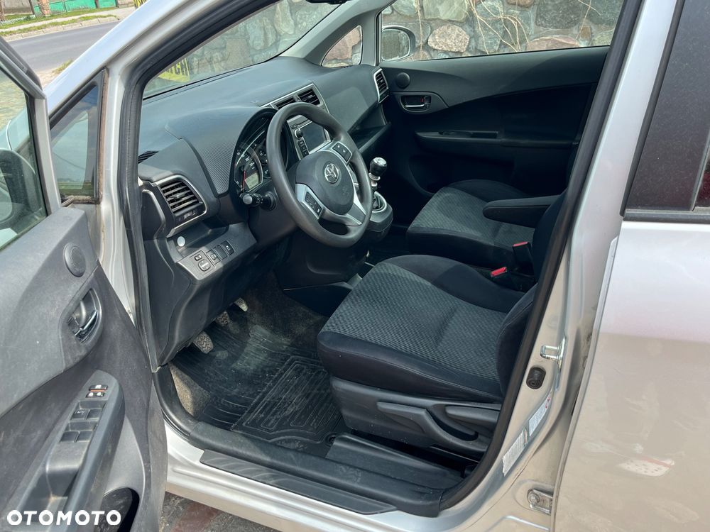 Toyota Verso S 1.4 D-4D Club - 15