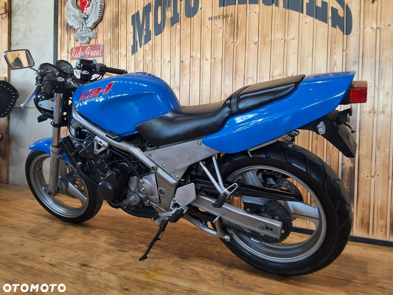 Honda CB - 4