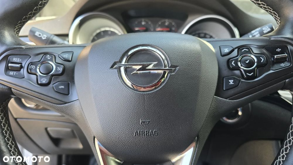 Opel Astra 1.6 Turbo Start/Stop Dynamic - 18