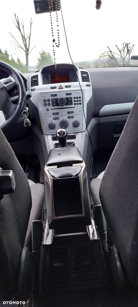 Opel Zafira 1.8 Enjoy - 21