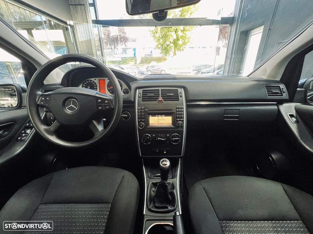 Mercedes-Benz B 150 Standard - 19