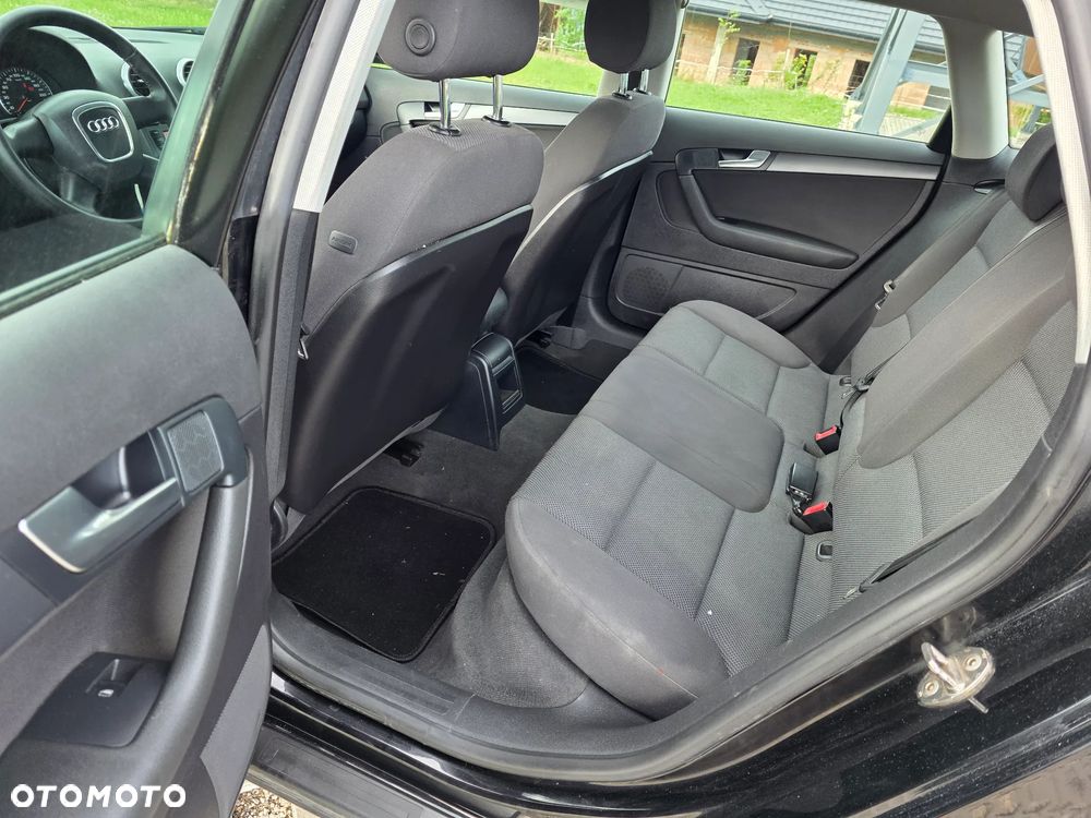 Audi A3 Sportback 1.6 TDI DPF Ambition - 15