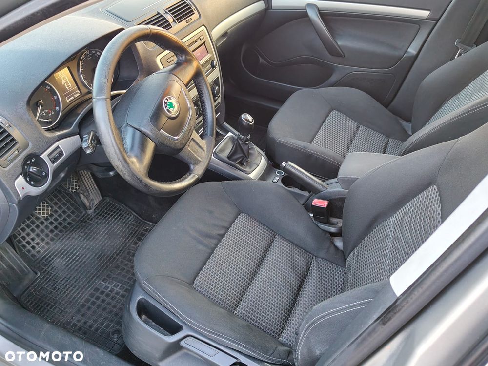 Skoda Octavia 1.8 TSI Ambiente - 4