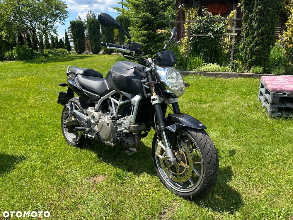 Aprilia Mana - 1