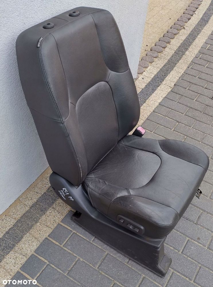 nissan pathfinder r51 05-10 fotel prawy przedni prawy przód skóra angielski - 7