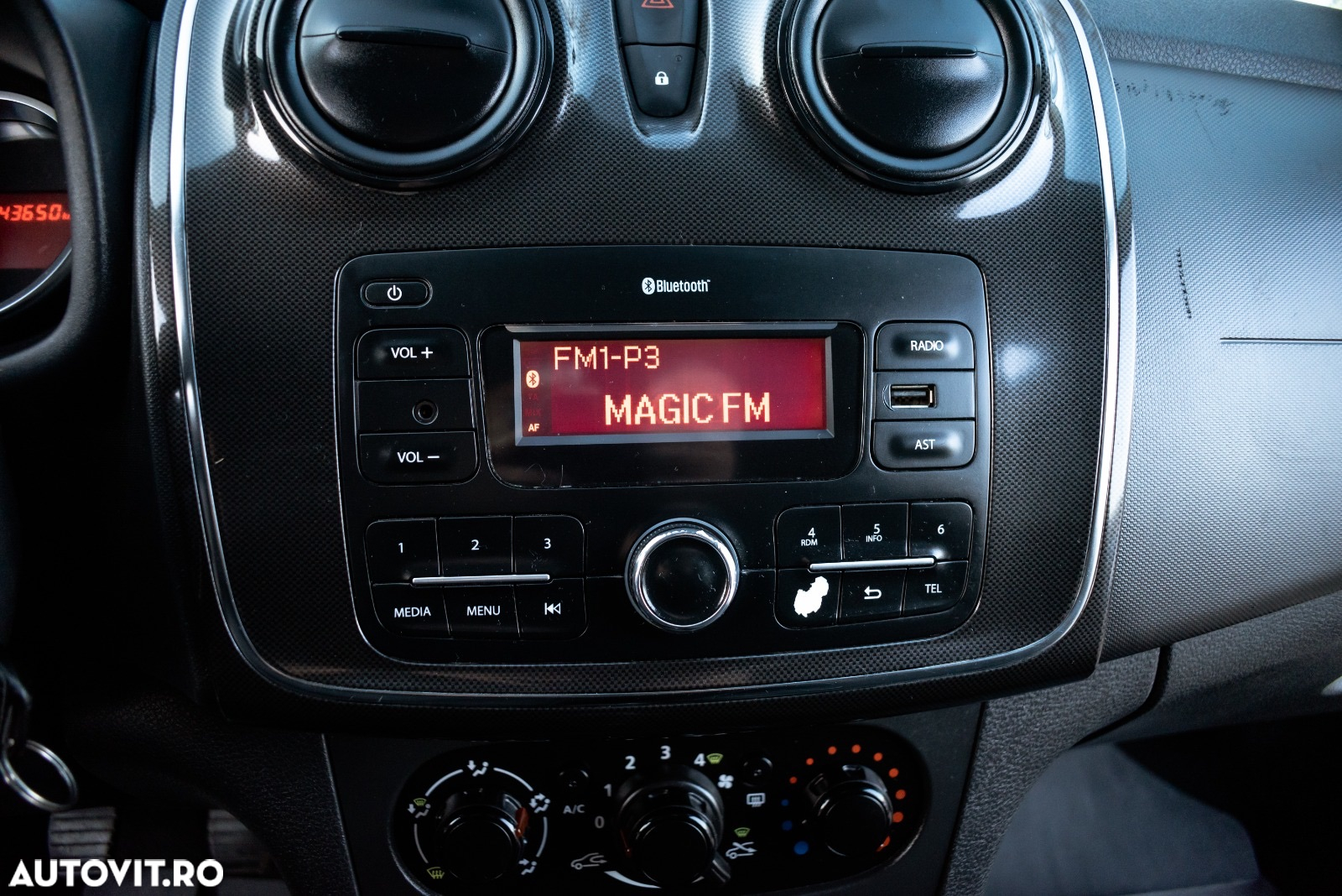 Dacia Logan MCV 1.0 SCe SL PLUS - 22