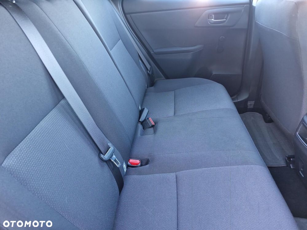 Toyota Auris - 10