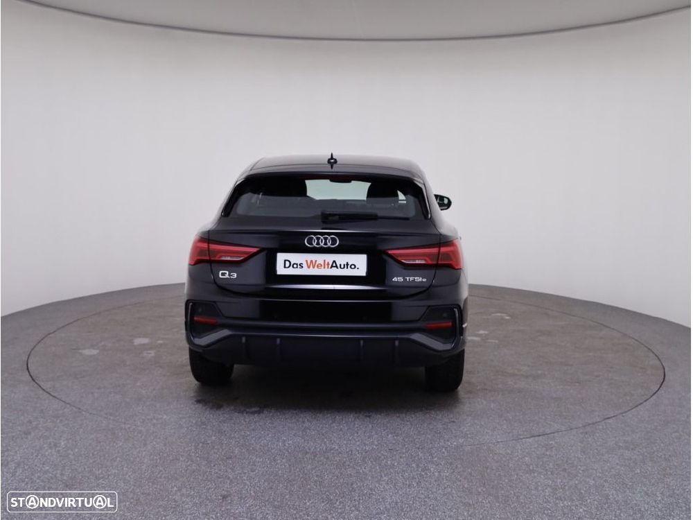 Audi Q3 Sportback 45 TFSIe S tronic - 4