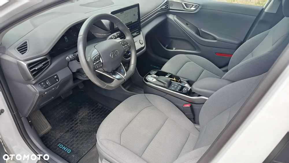Hyundai IONIQ Advantage - 19