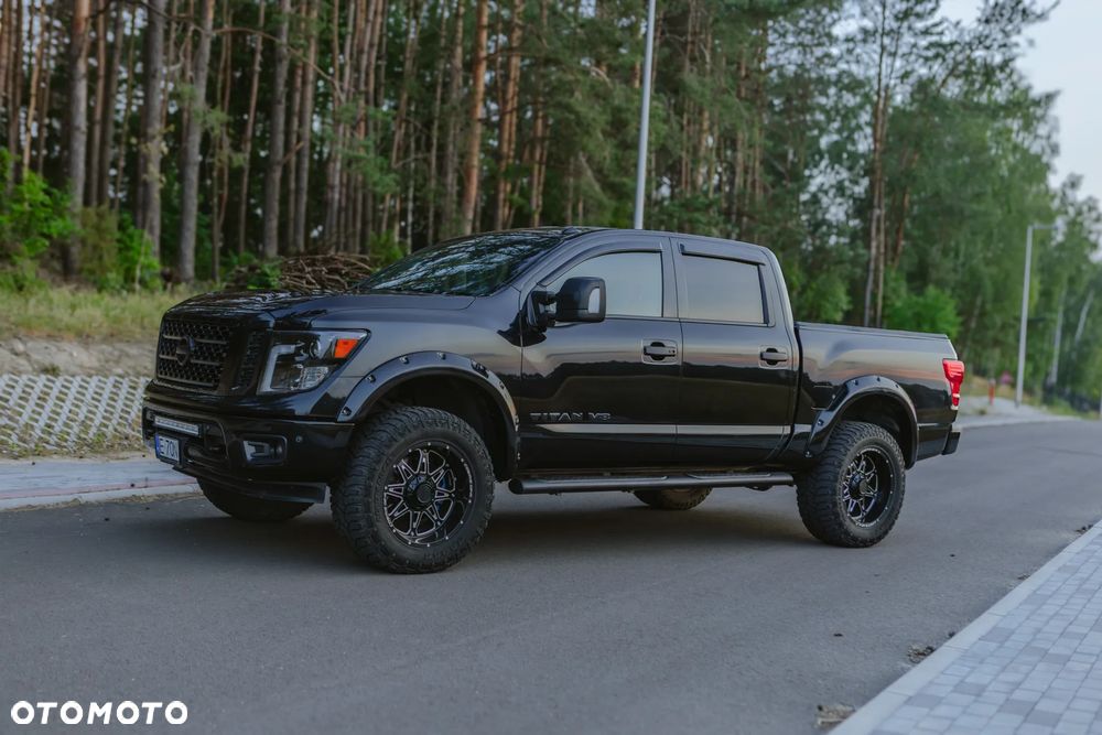 Nissan Titan - 4