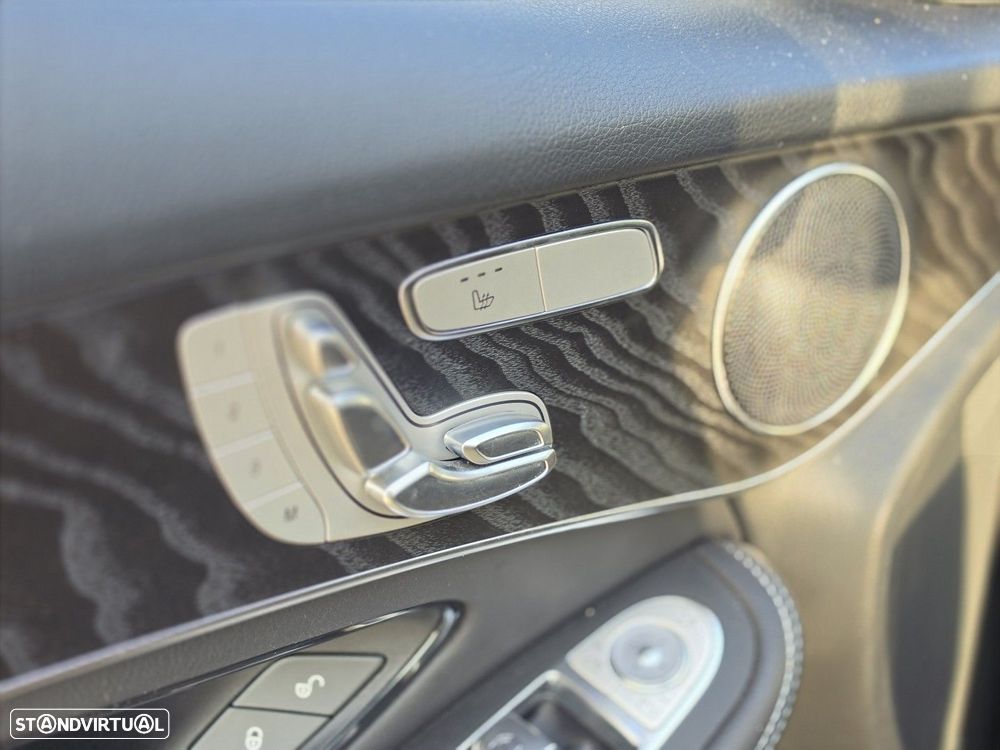 Mercedes-Benz GLC 220 d 4Matic 9G-TRONIC AMG Line Advanced - 24