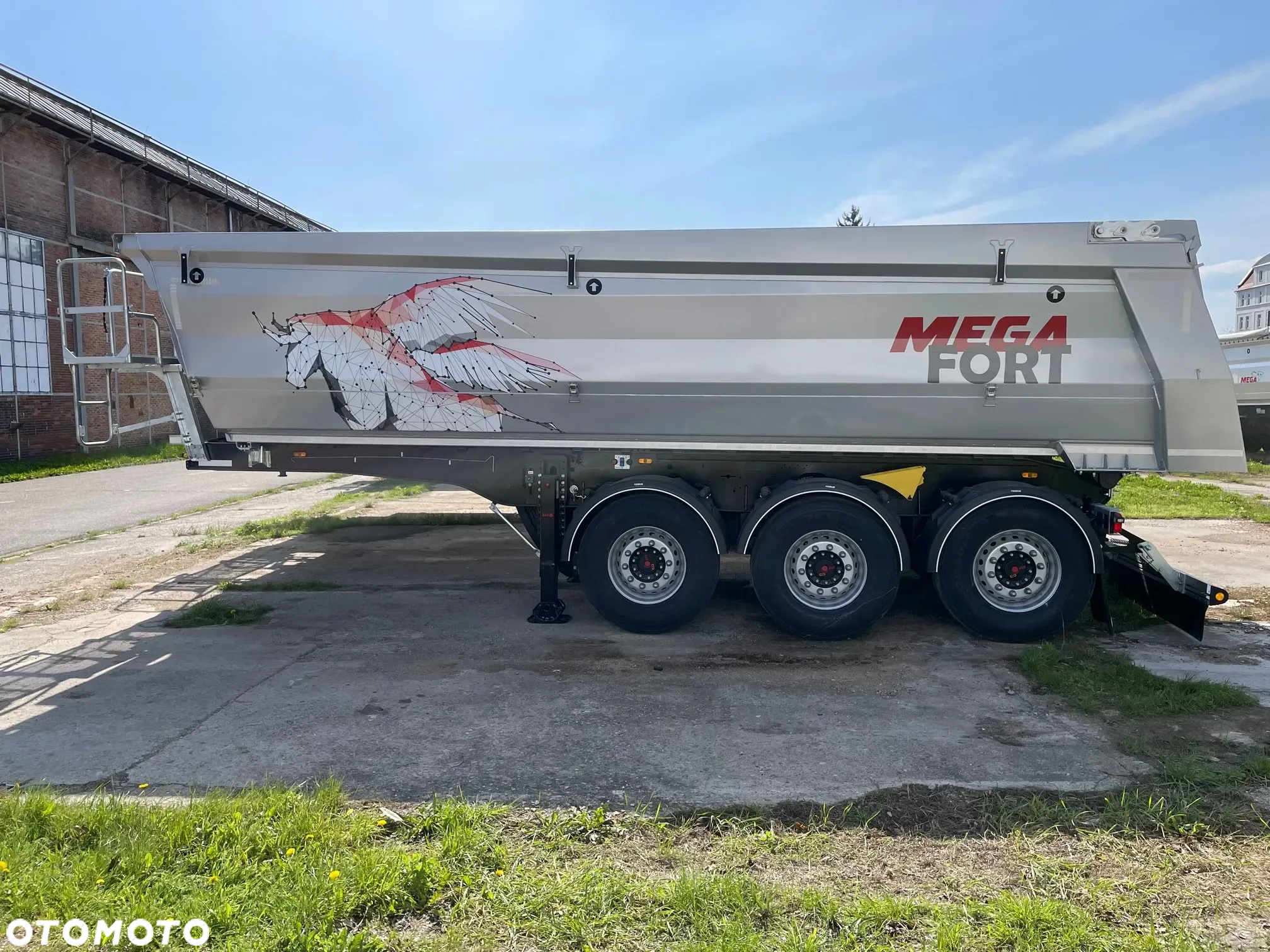 Mega 25 - 32m3 stalowa RYNNA - MEGA FORT - 10