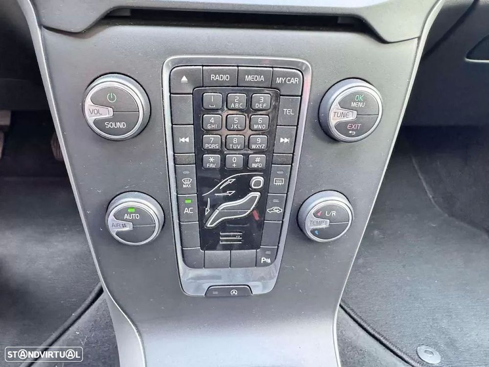 Volvo V40 Cross Country 1.6 D2 Kinetic - 10