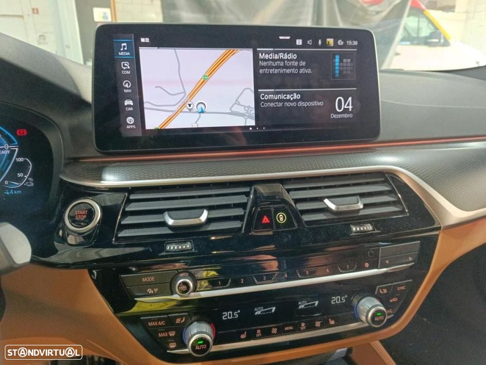 BMW 530 e Pack Desportivo M - 5