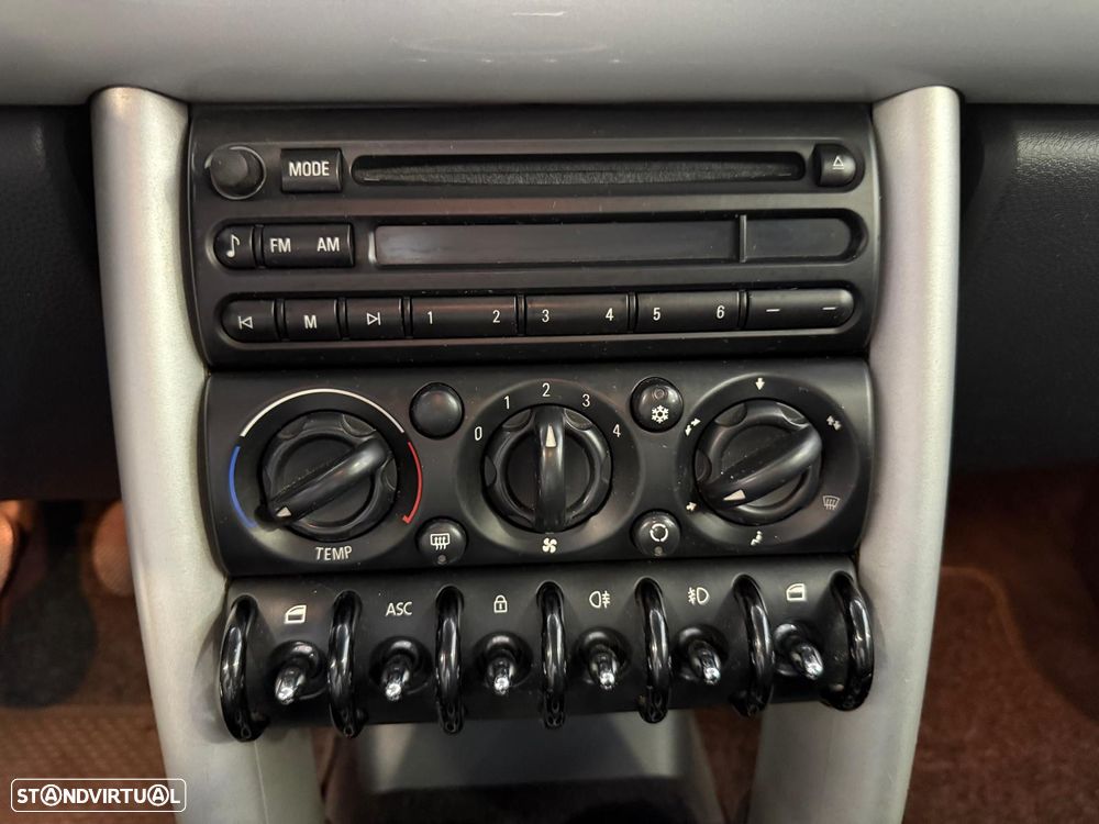 MINI 3 Portas One 1.4 D - 7