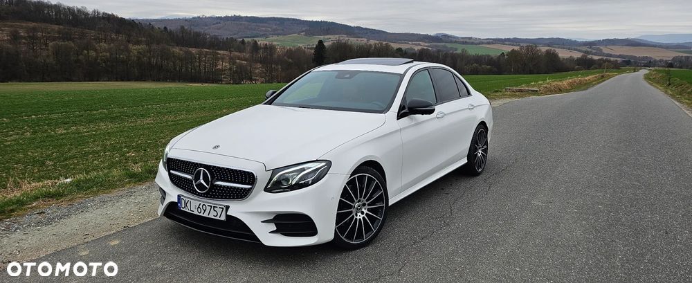 Mercedes-Benz Klasa E 220 d 4Matic 9G-TRONIC AMG Line - 25