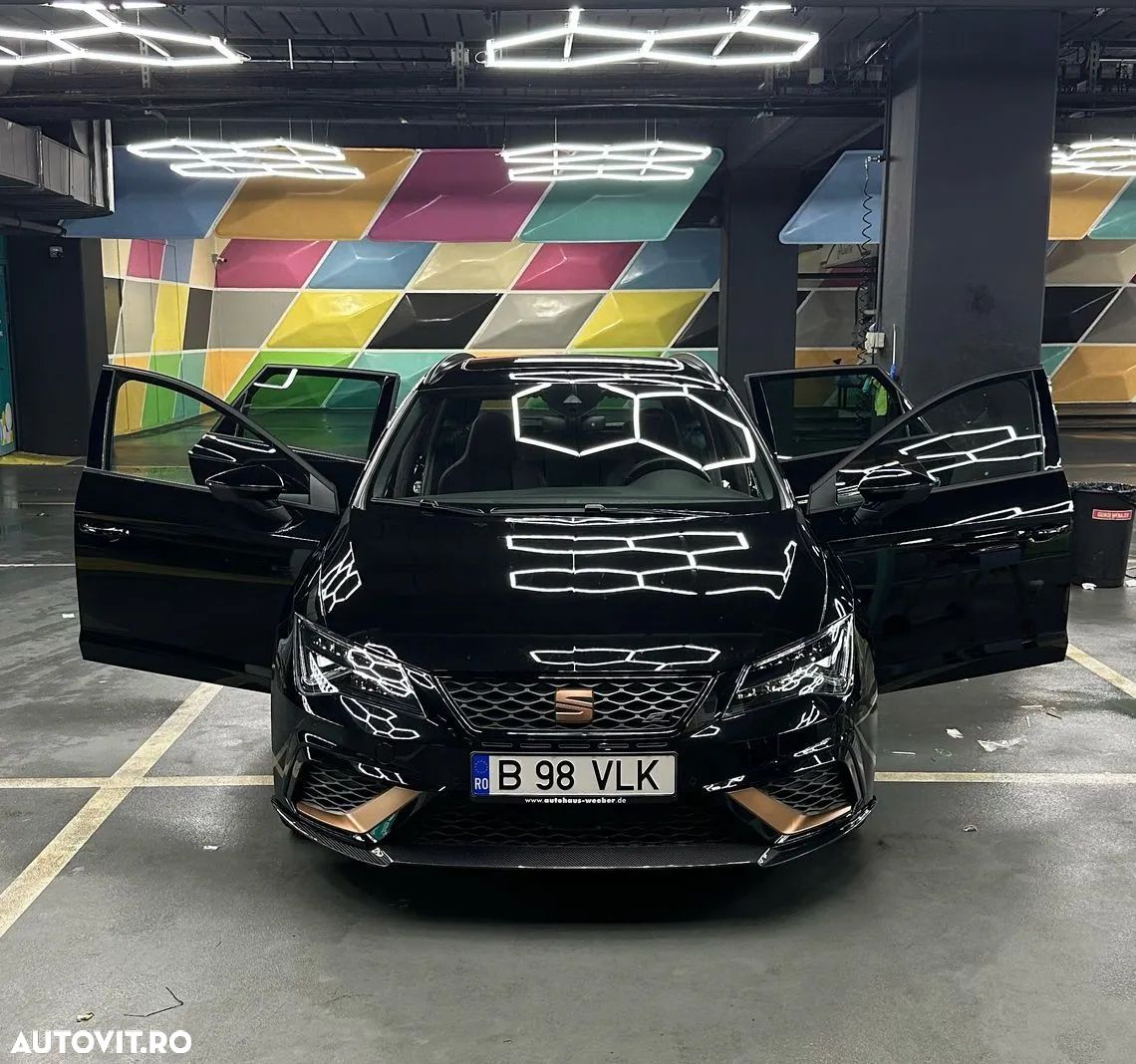 Seat Leon ST 2.0 TSI 4Drive OPF DSG Cupra R - 1