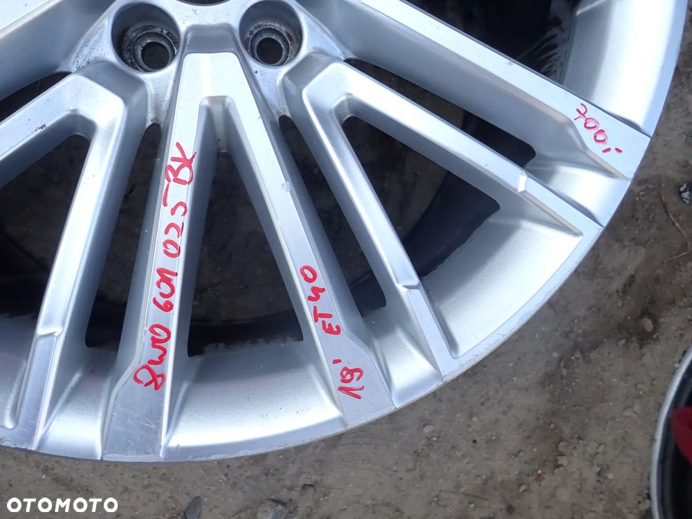 AUDI A4 A5 ALUFELGA 19' 8W0601025BK - 4