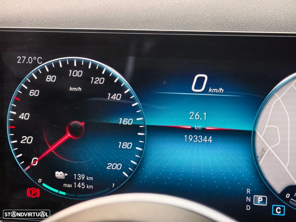 Mercedes-Benz EQA 250 - 8