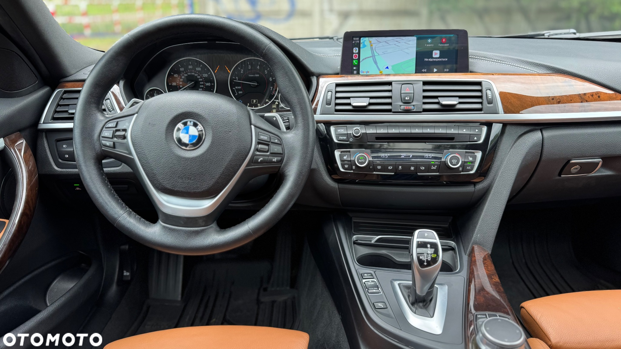 BMW Seria 3 330i xDrive - 15